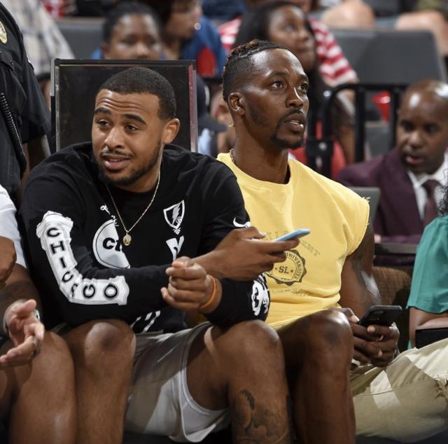 美记：有迹象显示快船将提前清理阵容，看好他们明夏签特雷杨（美媒称快船或提前清理阵容，明夏被看好签下特雷杨）