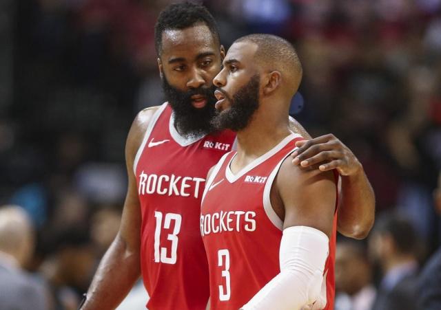 德容恩谈赢切尔西：他们是世俱杯冠军，但我们清楚该如何去踢（德容恩谈胜切尔西：对手虽是世俱杯冠军，我们清楚怎么踢）