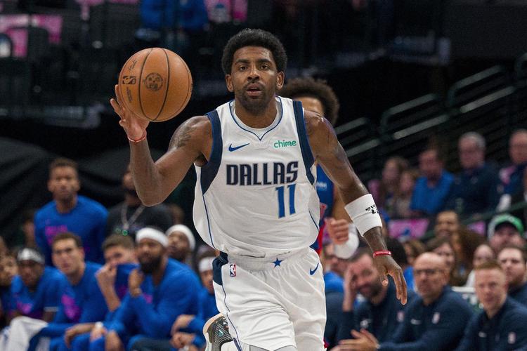 惊天逆转！阿森纳遭维拉绝杀 英超三强争霸白热化（爆冷大逆转！维拉补时绝杀阿森纳，英超三强争霸愈演愈烈）