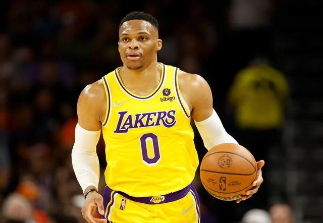 只等官宣，罗马诺：帕利尼亚已完成热刺的体检（罗马诺：帕利尼亚完成热刺体检，官宣在即）