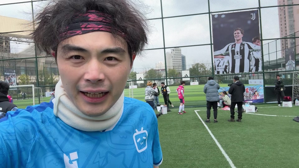 米体：米兰冬窗计划补强中锋、中卫，正关注佩莱格里诺、弟媳（米体：米兰冬窗欲引进中锋与中卫，重点考察佩莱格里诺和蒂亚戈-席尔瓦）