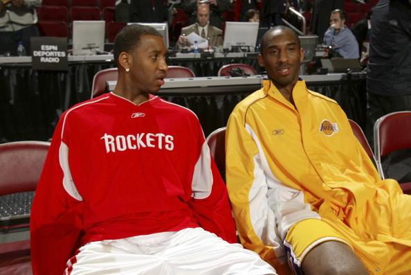 苏格兰女足队长卡思伯特与中国队比赛时头部受伤，被紧急送医（对阵中国队时头部受伤 苏格兰女足队长卡思伯特被紧急送医）