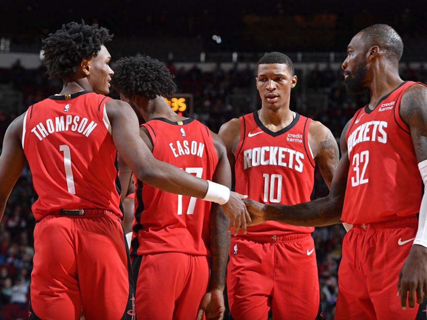 博主：河南队今天下午飞往上海，随后将与海港热身（博主：河南队今日下午飞赴上海，随后与海港进行热身赛）