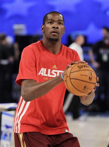 赛季首次缺阵！76人核心马克西今日因病缺战步行者（马克西因病缺席今日战步行者，76人核心本赛季首次缺阵）