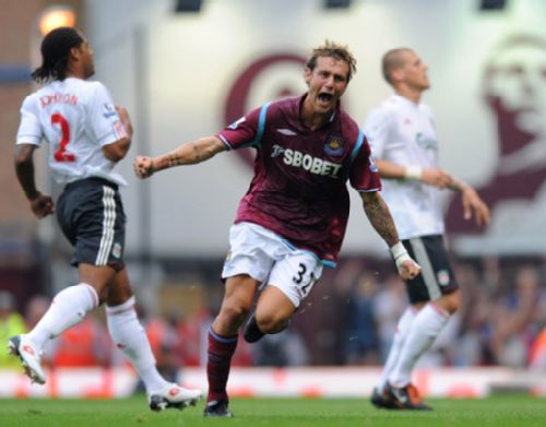 卡斯尔：人们认为雷霆不可战胜，但我们对任何球队都充满信心（卡斯尔：雷霆被视为无敌，但我们面对任何对手仍信心十足）