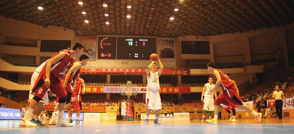 埃贝尔：于帕梅卡诺续约谈判仍在继续，冬窗不会引进任何球员（埃贝尔：于帕梅卡诺续约仍在推进，冬窗零引援）