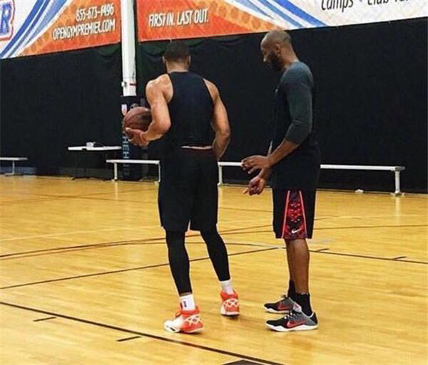 掘金VS黄蜂前瞻：掘金冲击客场10连胜，拉梅洛·鲍尔缺阵（黄蜂迎战掘金前瞻：拉梅洛·鲍尔缺席，丹佛冲击客场十连胜）