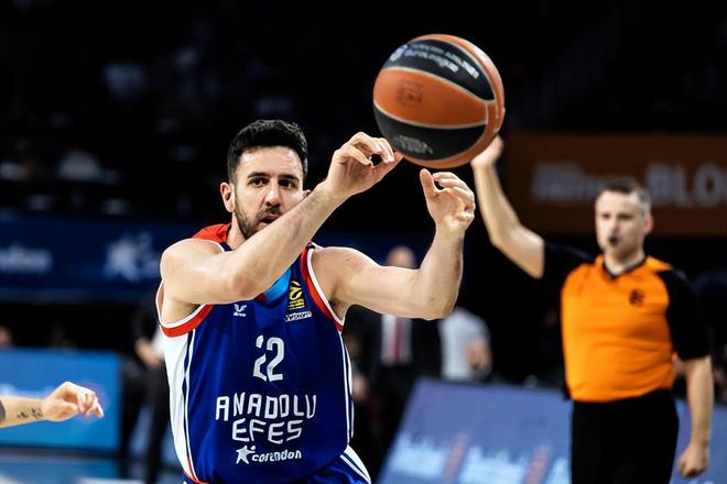 官方：中国国脚王钰栋签约欧洲德语区经纪公司ESM（官方宣布：中国国脚王钰栋与欧洲德语区经纪公司ESM签约）