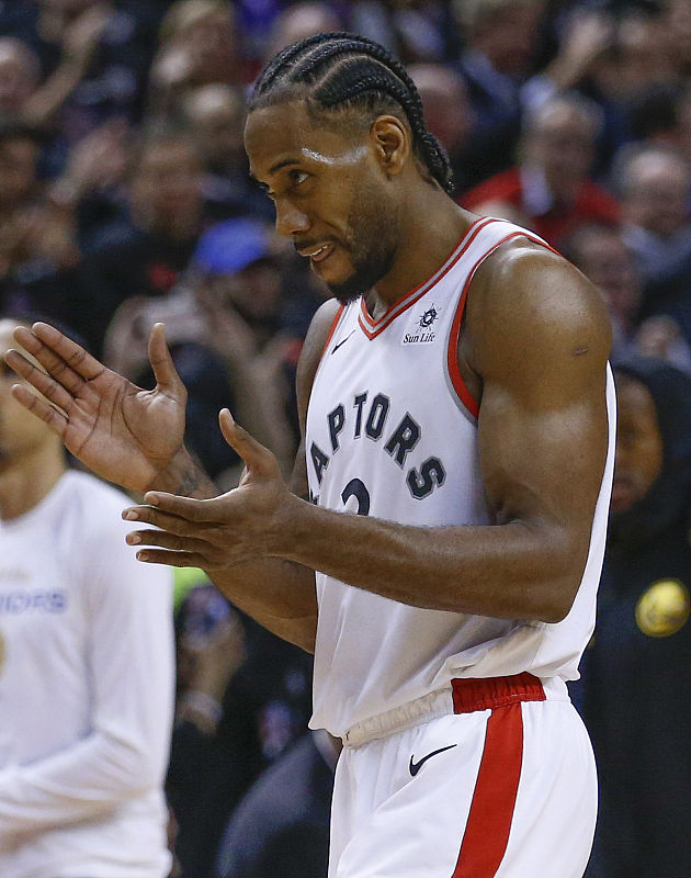 阿斯：尽管合同明夏到期，但巴萨对埃里克的续约保持乐观（阿斯报：合同明夏到期，巴萨仍对埃里克续约充满信心）